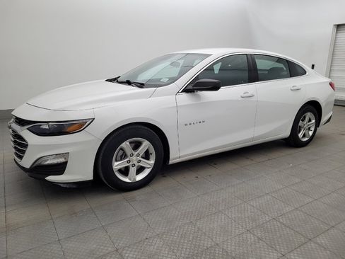 Used 2024 Chevrolet Malibu LS FWD image 2