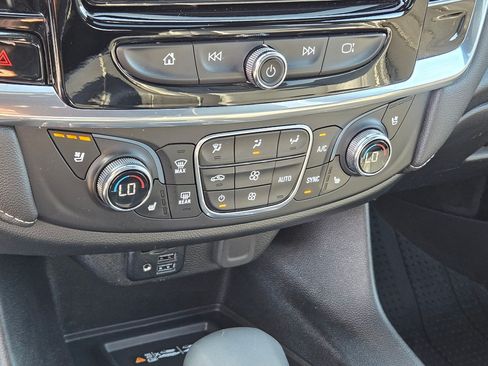 Used 2023 Chevrolet Traverse Premier w/ LPO, Floor Liner Package AWD/4WD image 26