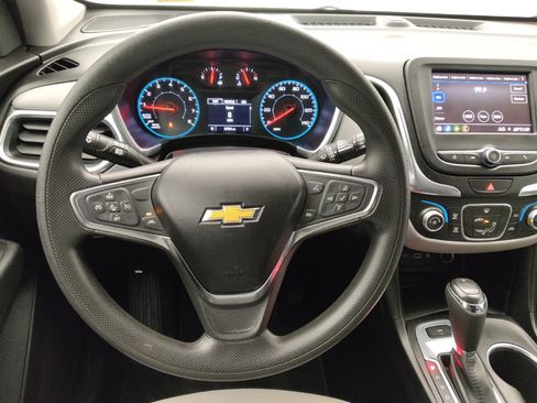 Used 2020 Chevrolet Equinox LS w/ LPO, Cargo Package AWD/4WD image 22