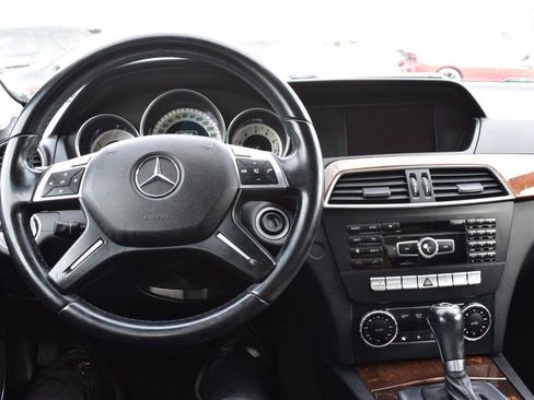 Used 2013 Mercedes-Benz C 300 4MATIC Sedan image 22