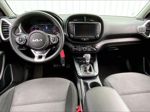 Used 2022 Kia Soul LX w/ Technology Package FWD image 13