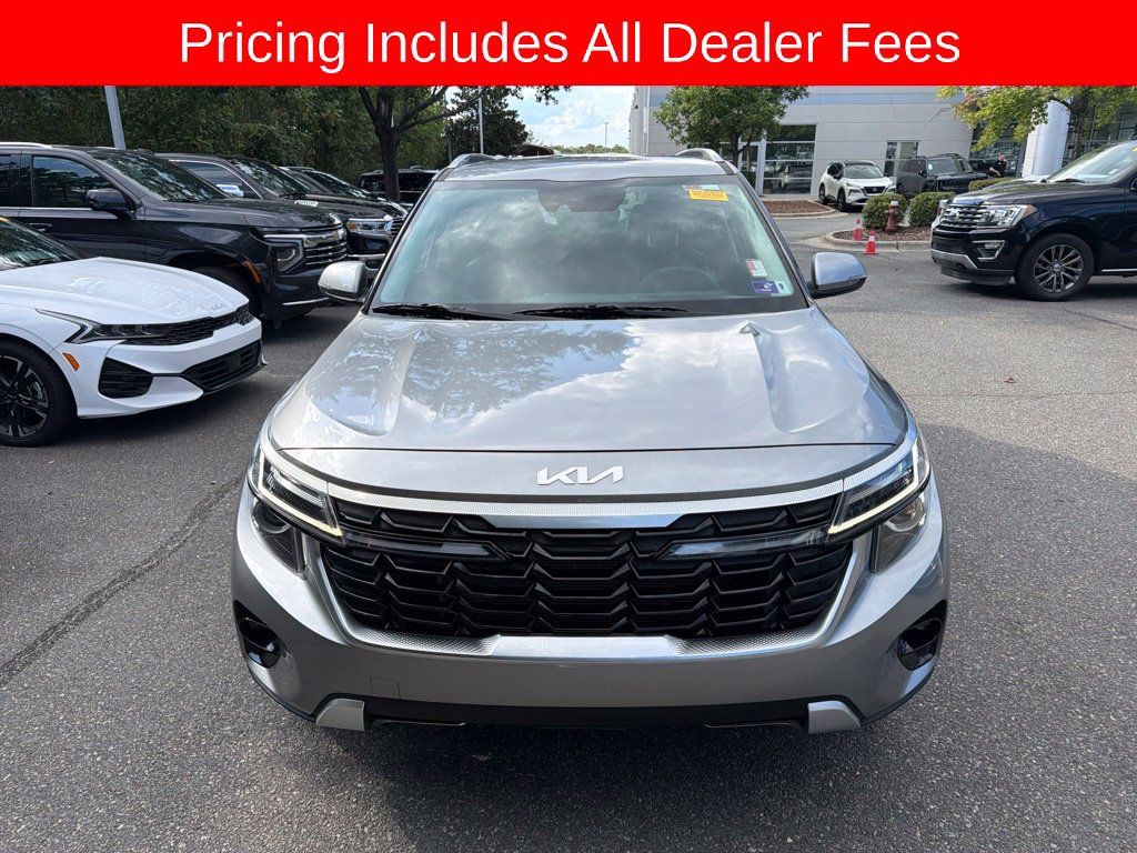 Used 2024 Kia Seltos S FWD image 2