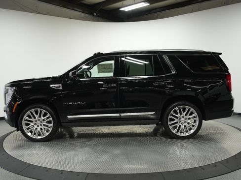 New 2026 GMC Yukon Denali w/ Denali Reserve Package AWD/4WD image 7