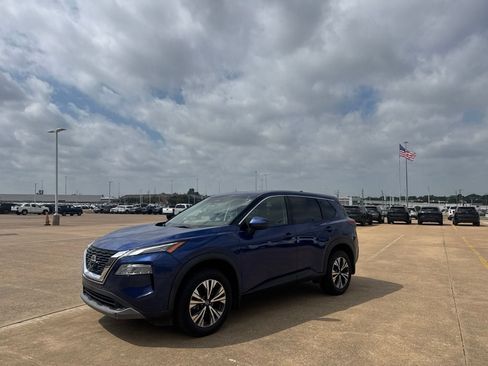 Used 2021 Nissan Rogue SV AWD/4WD image 10