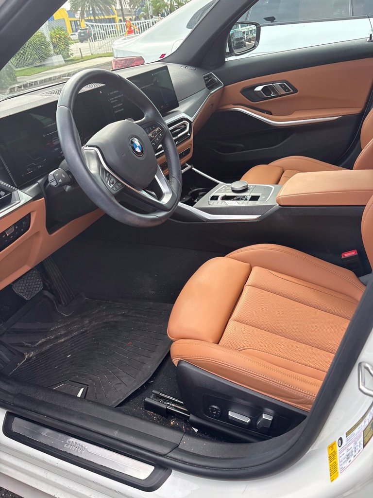 Used 2023 BMW 330i Sedan w/ Driving Assistance Package RWD image 3