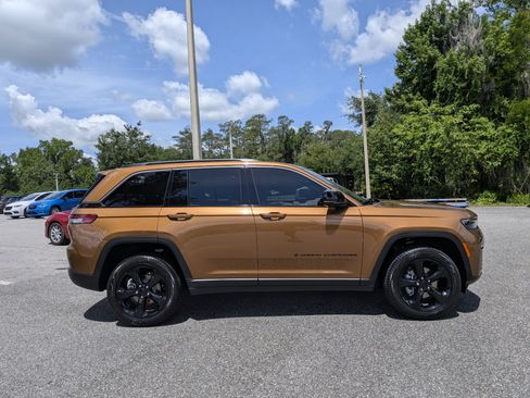 New 2026 Jeep Grand Cherokee Limited w/ Limited Altitude Package RWD image 2