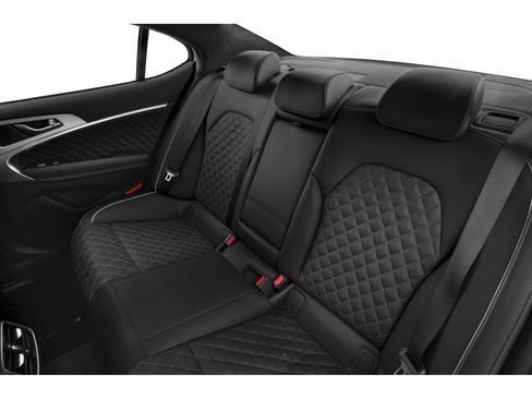 Used 2020 Genesis G70 3.3T RWD image 8