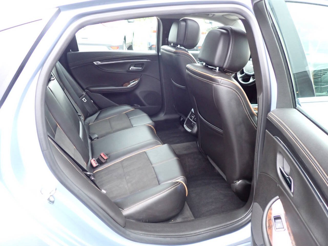 Used 2014 Chevrolet Impala LT w/ Premium Seating Package FWD image 10