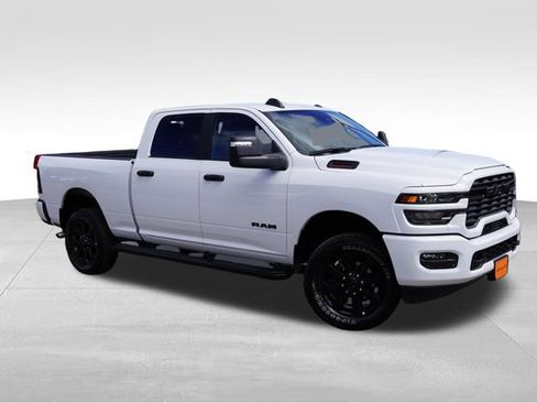 Used 2025 RAM 2500 Big Horn AWD/4WD image 2