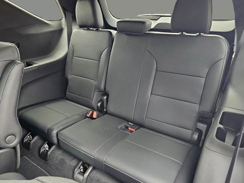 New 2026 Chevrolet Traverse LT w/ Driver Confidence Package image 31