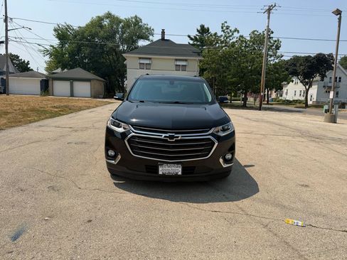 Used 2019 Chevrolet Traverse LT w/ LPO, Floor Liner Package AWD/4WD image 2