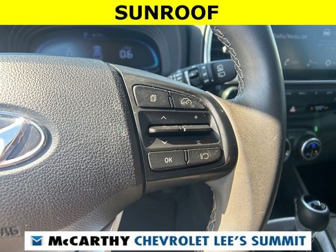 Used 2024 Hyundai Venue SEL image 44