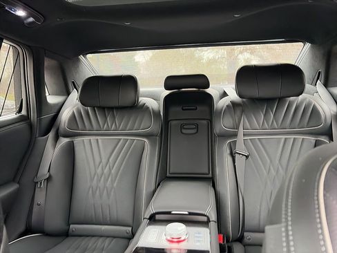 Used 2025 Genesis G90 3.5T image 7