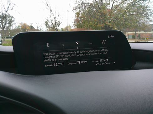 Used 2024 MAZDA MAZDA3 s image 25