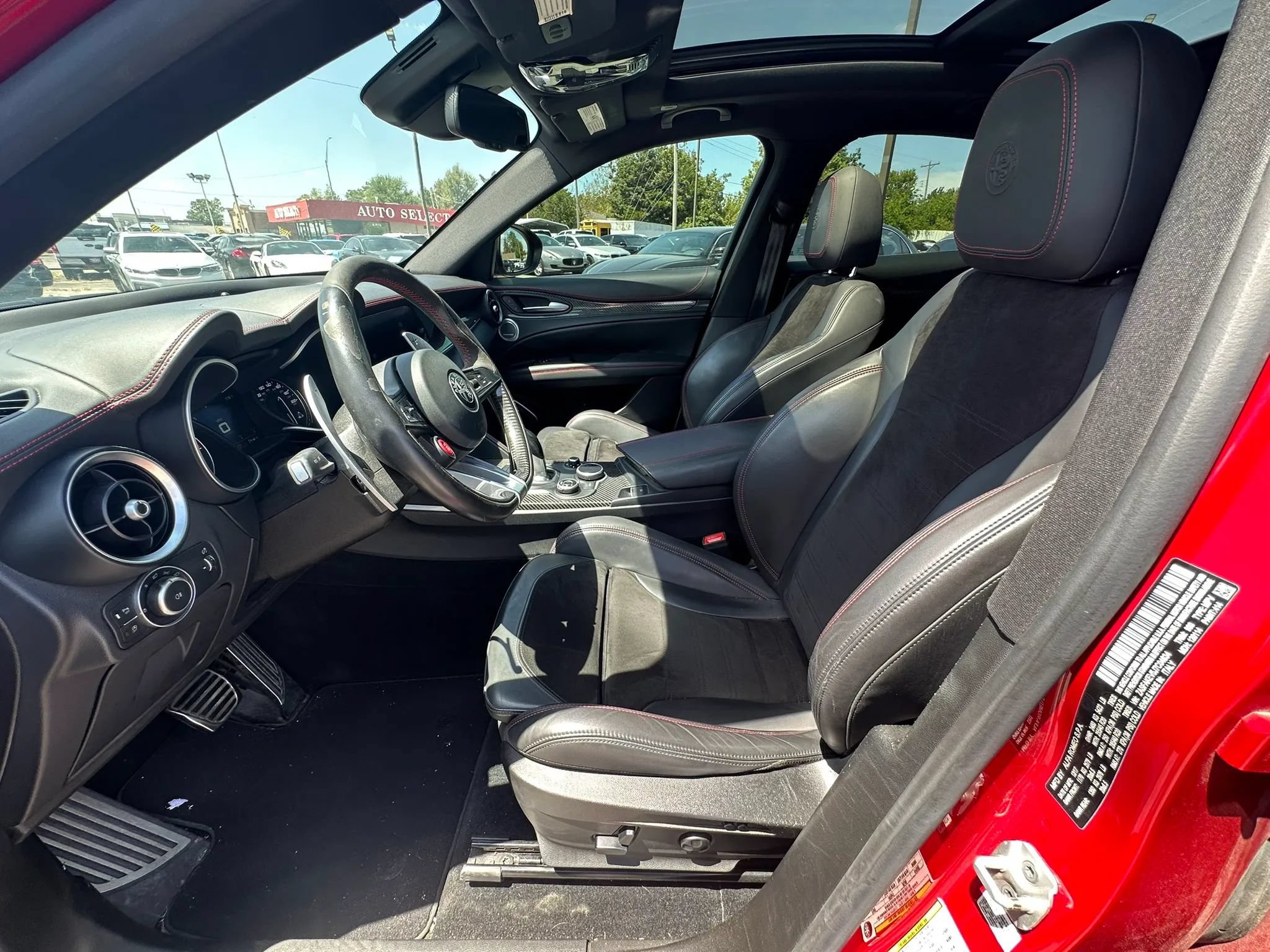 Used 2018 Alfa Romeo Stelvio Quadrifoglio w/ Convenience Package AWD/4WD image 10