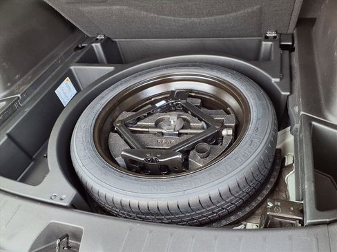 Used 2023 Chevrolet Blazer LT w/ Driver Confidence Package image 30