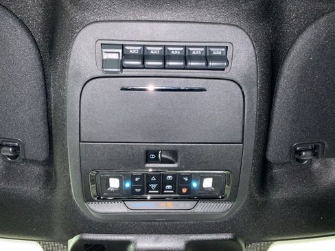 Used 2025 Ford F150 Raptor AWD/4WD image 22