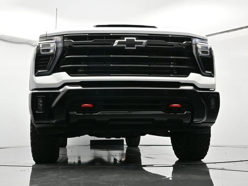 Certified 2025 Chevrolet Silverado 2500 LTZ w/ LTZ Plus Package image 35