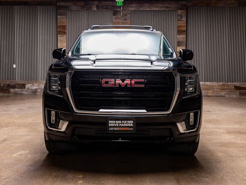 Used 2023 GMC Yukon SLE image 2
