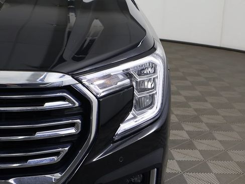 Used 2024 GMC Terrain SLT w/ Tech Package AWD/4WD image 17