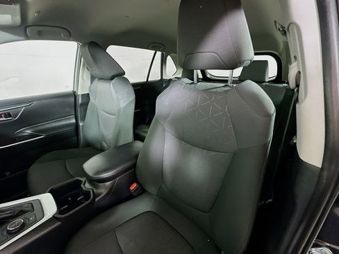 Used 2024 Toyota RAV4 AWD Hybrid image 19