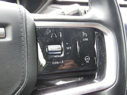 Used 2022 Land Rover Range Rover Velar R-Dynamic S AWD/4WD image 22
