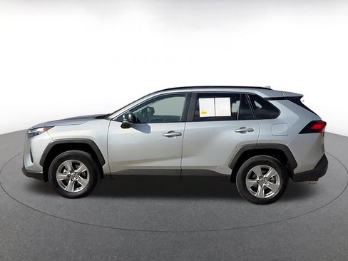 Used 2025 Toyota RAV4 LE image 9