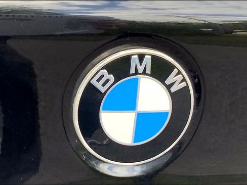 Used 2018 BMW 530i xDrive w/ M Sport Package AWD/4WD image 30