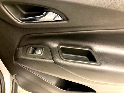 Used 2019 Chevrolet Equinox LT image 40