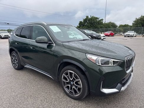 Certified 2025 BMW X1 xDrive28i w/ Convenience Package AWD/4WD image 3
