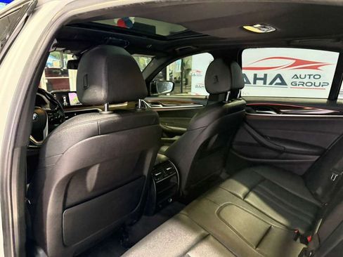 Used 2019 BMW 530i RWD image 40