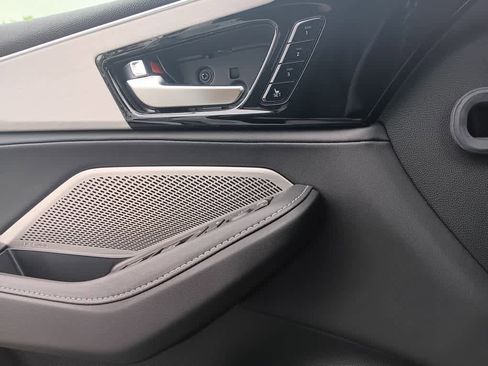 Used 2024 Acura MDX SH-AWD w/ Technology Package image 34