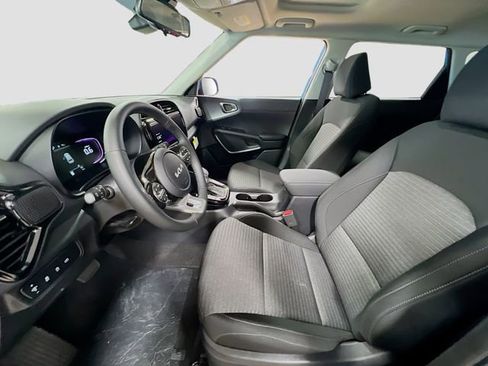 New 2025 Kia Soul EX image 21