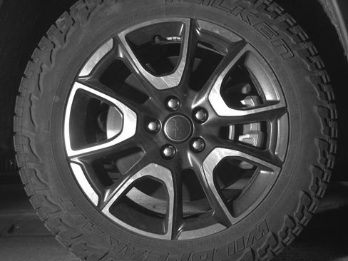 Used 2025 Jeep Compass Trailhawk image 13