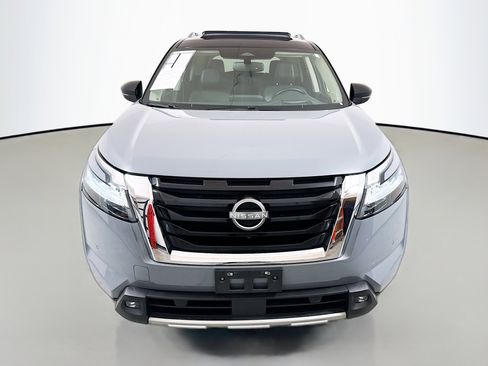 Used 2022 Nissan Pathfinder Platinum w/ Cargo Package image 2