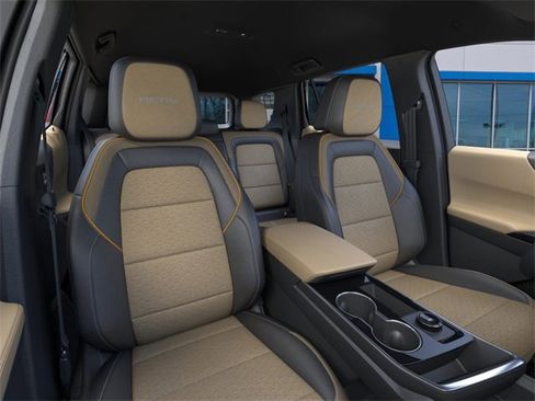 New 2026 Chevrolet Equinox ACTIV w/ Convenience Package III image 16