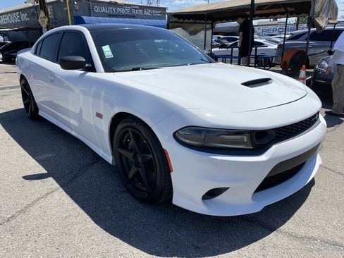 Used 2019 Dodge Charger Scat Pack w/ Dynamics Package RWD image 7