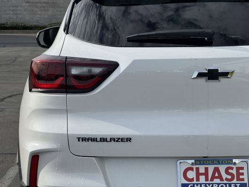 New 2026 Chevrolet TrailBlazer RS w/ Convenience Package image 7