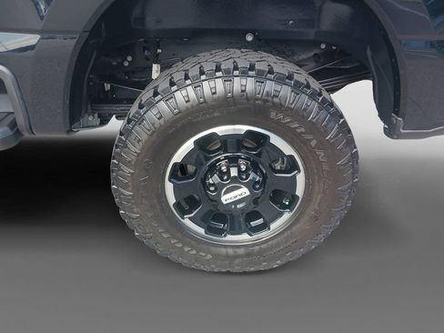 Used 2025 Ford F350 Platinum w/ Platinum Plus Package AWD/4WD image 8
