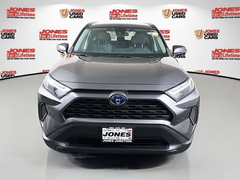Used 2023 Toyota RAV4 XLE AWD/4WD image 12