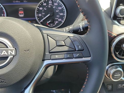 New 2025 Nissan Sentra SR image 7