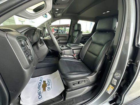 Used 2023 Chevrolet Silverado 1500 Custom Trail Boss w/ LPO, Dark Essentials Package AWD/4WD image 18