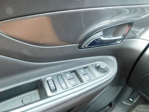 Used 2022 Buick Encore Preferred w/ Safety Package AWD/4WD image 26