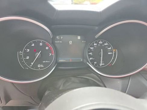 Used 2023 Alfa Romeo Stelvio Veloce AWD/4WD image 16
