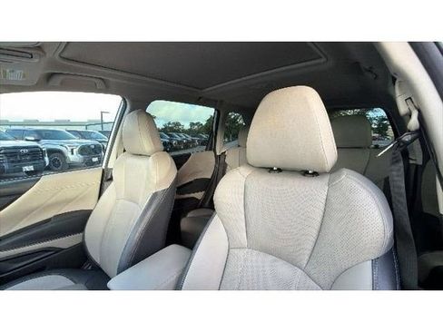 Used 2022 Subaru Forester Limited AWD/4WD image 21