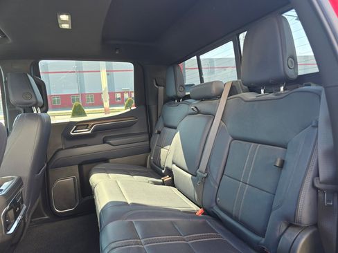 Used 2023 Chevrolet Silverado 1500 High Country w/ Technology Package AWD/4WD image 14