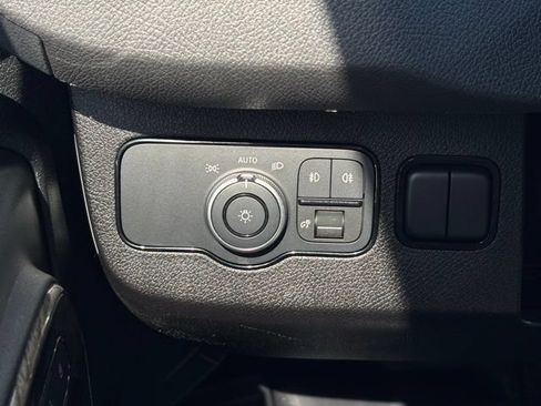 Used 2023 Mercedes-Benz Sprinter 3500 w/ Parking Package image 39