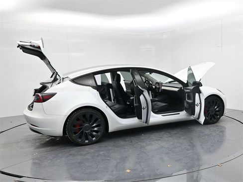 Used 2023 Tesla Model 3 Performance image 51