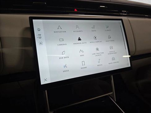 New 2026 Land Rover Range Rover SE image 23