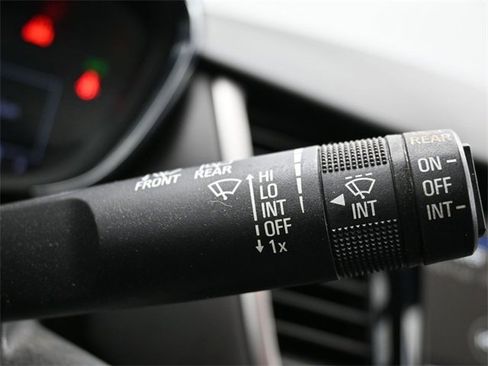 Used 2019 Chevrolet Trax LS image 25